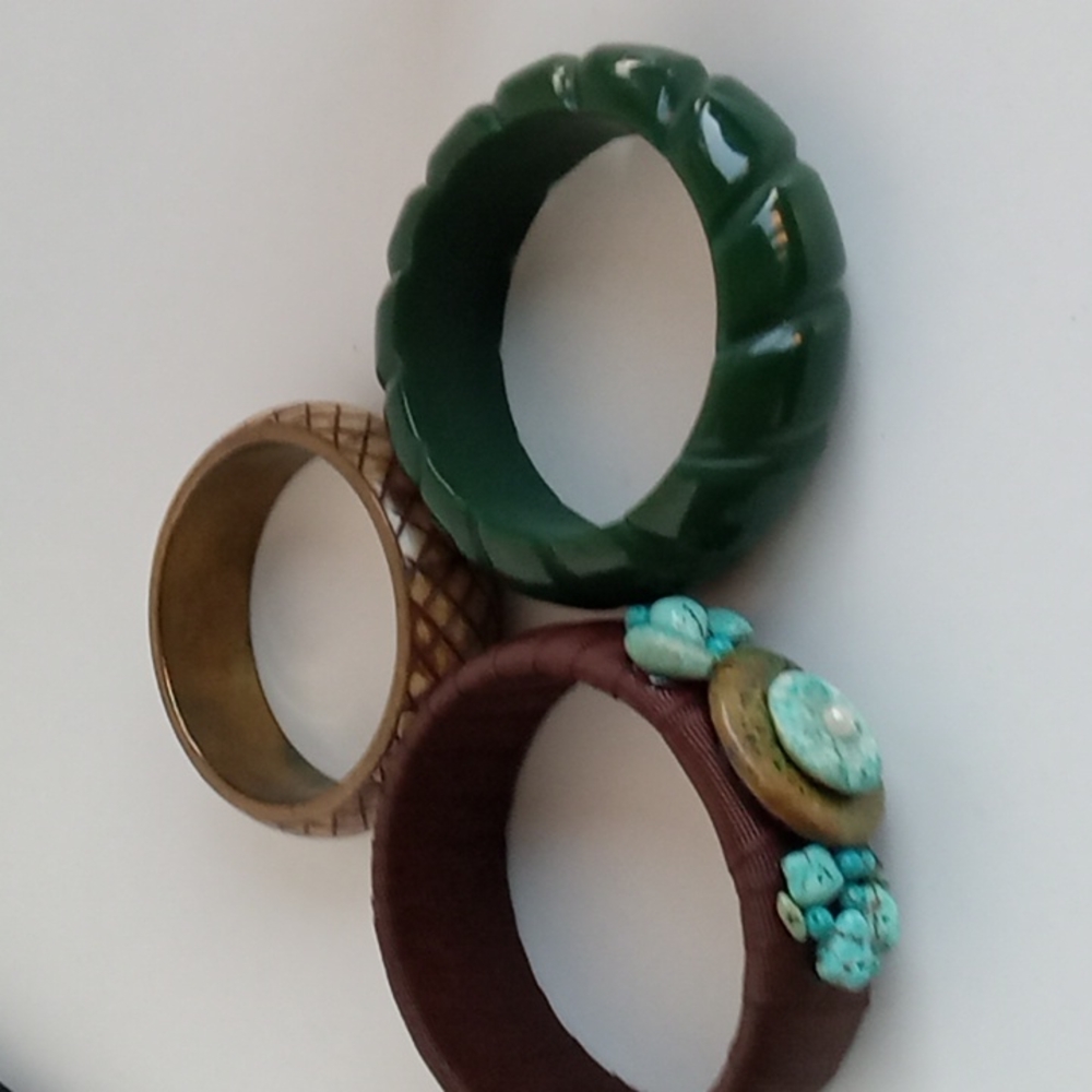 (3) Bracelets